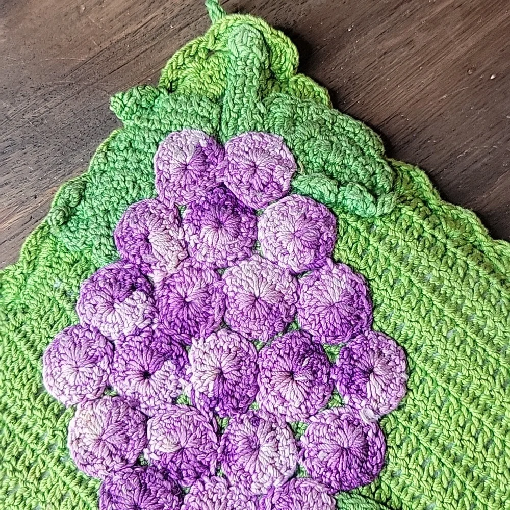 N/A hand measures stitched